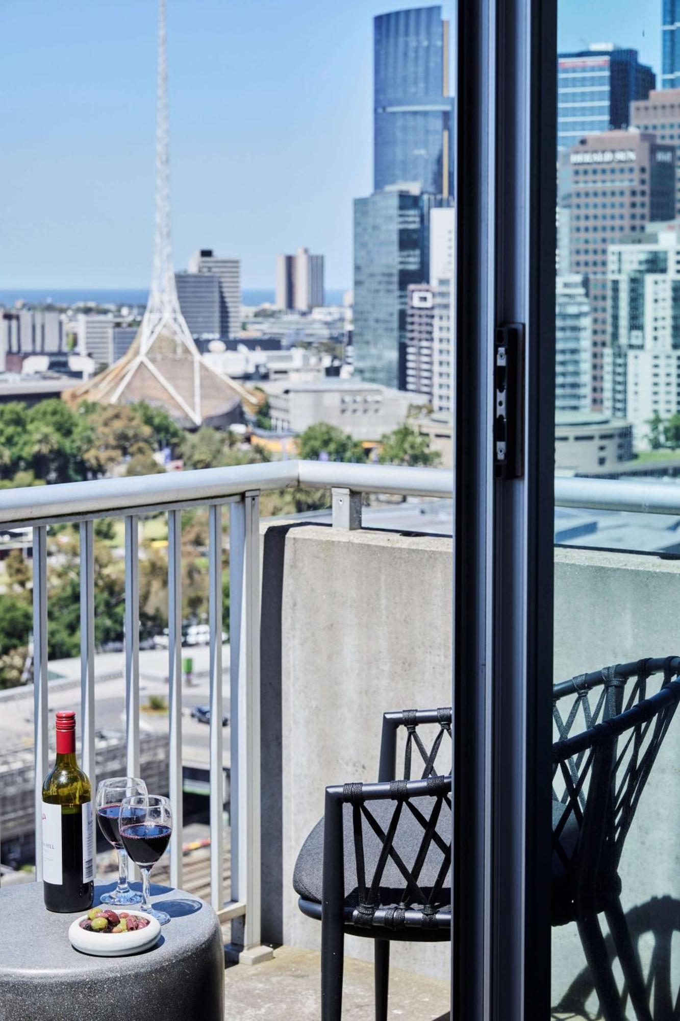 Adina Apartment Hotel Melbourne Flinders Street Exterior photo
